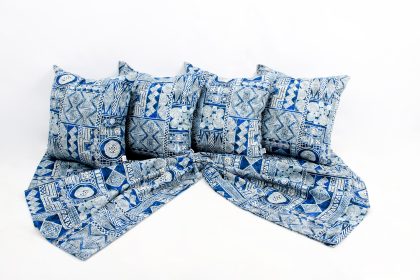 Set Blue (tablecloth-1,5mx2.3m, 6 x 60x60 cushions)